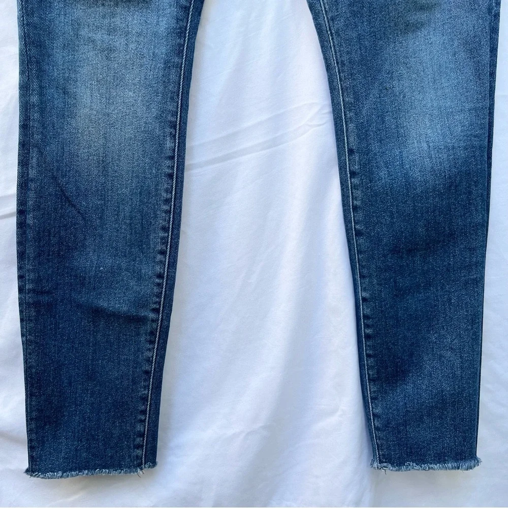 MOTHER | HIGH WAISTED LOOKER ANKLE FRAYED HEMLINE JEAN IN BIG SKY WASH SIZE 27 - Picture 5 of 9